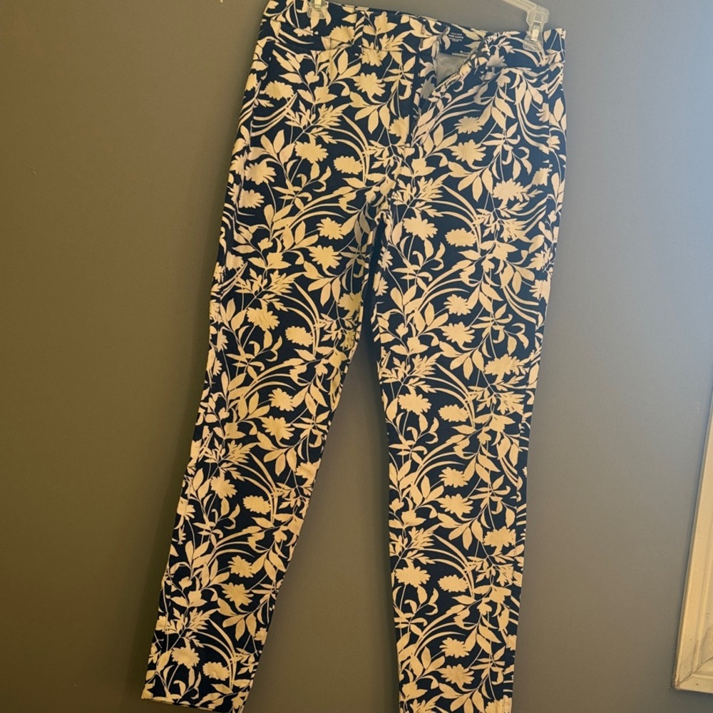 Old Navy Navy Blue and White High-Rise Pixie Skinny Pants